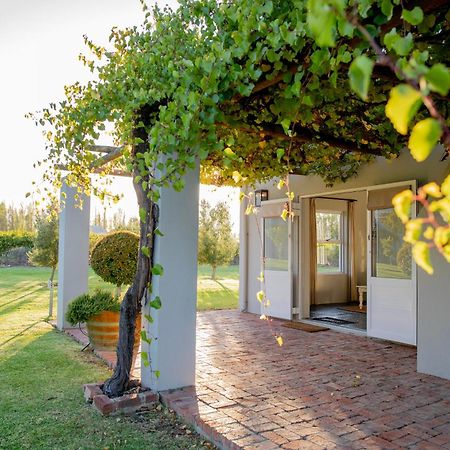 Saronsberg Vineyard Cottages Тулбаг Екстериор снимка