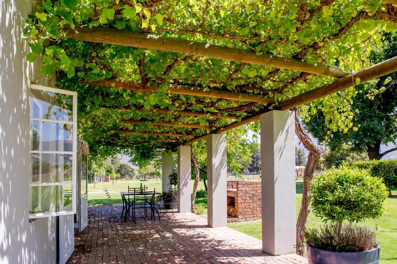 Saronsberg Vineyard Cottages Тулбаг Екстериор снимка