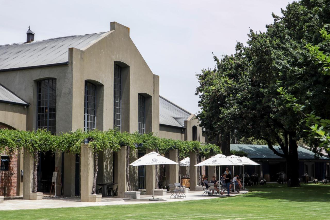 Saronsberg Vineyard Cottages Тулбаг Екстериор снимка
